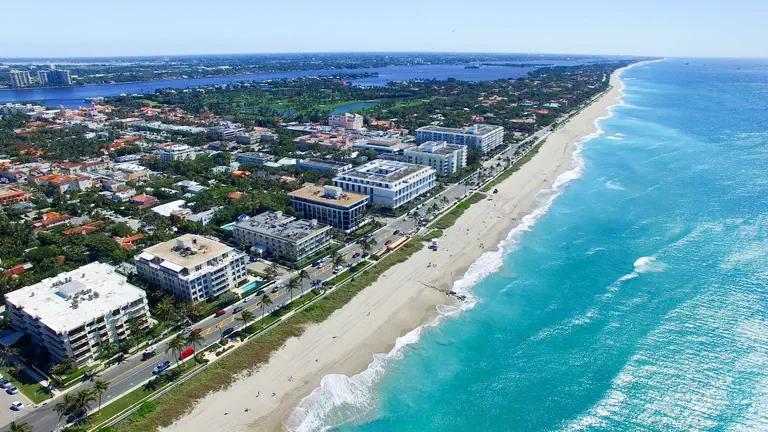 Coastline view of Palm Beach county, Florida